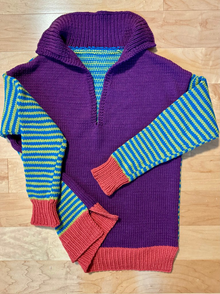 Deep-V-Hoodie: https://www.ravelry.com/patterns/library/13-deep-v-hoodie